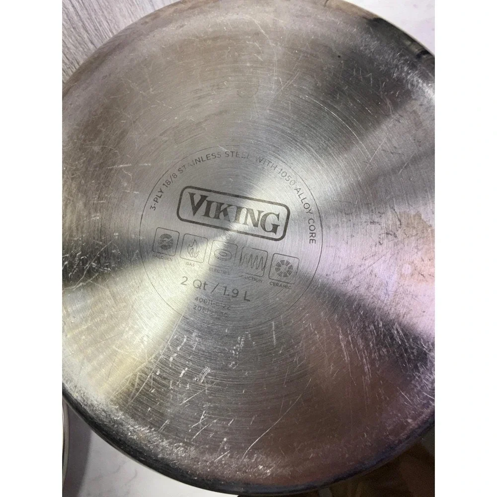 Viking 3-Ply Stainless Steel 2 Quart Saucepan  Glass Lid 40011-0122 Induction